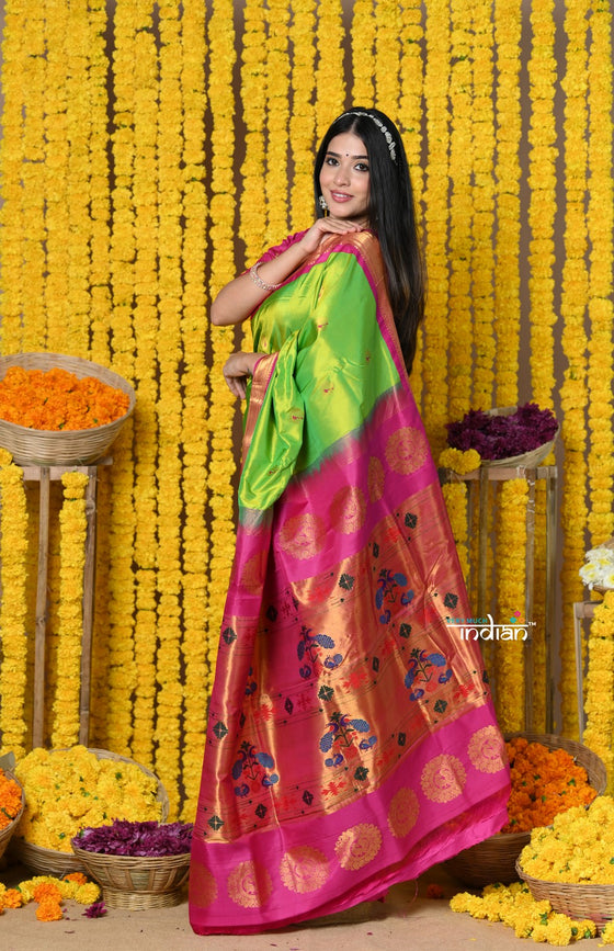 Rajsi~ Premium Handloom Pure Silk Maharani Paithani With Contrast Maharani Pallu~ Peacock Border(Available in Floral Buttis)