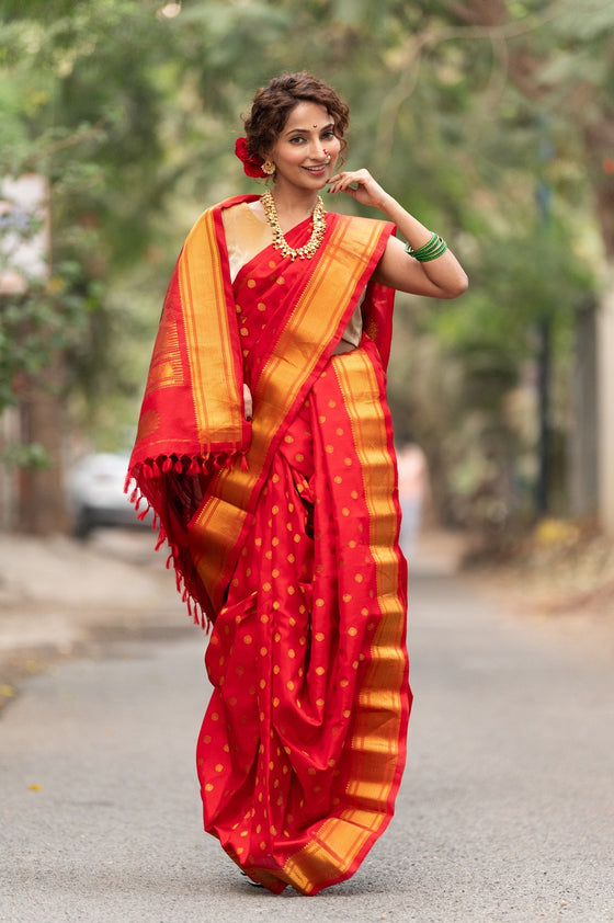 Authentic Pure Silk Handloom Nauvari Paithani Saree in Red