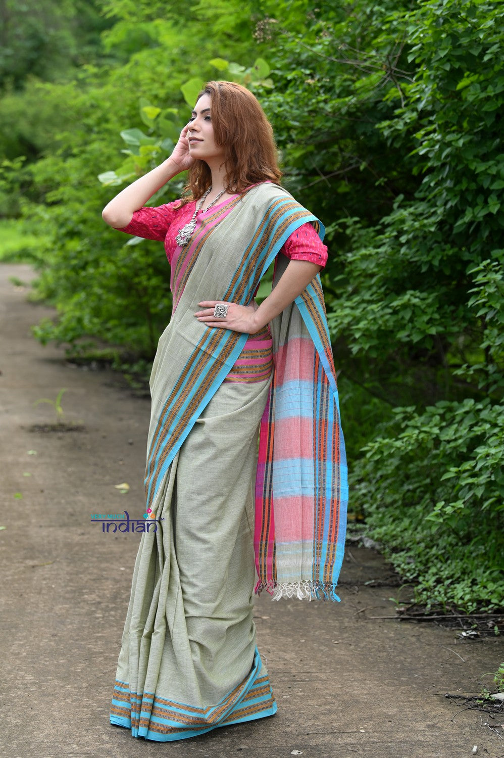 Buy Maroon Khadi Cotton Saree Online – Gaatakatha