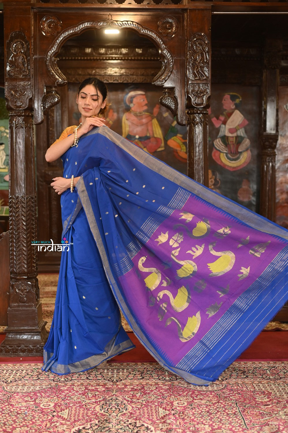 Shop Handloom Sarees Online - Balaram Saha