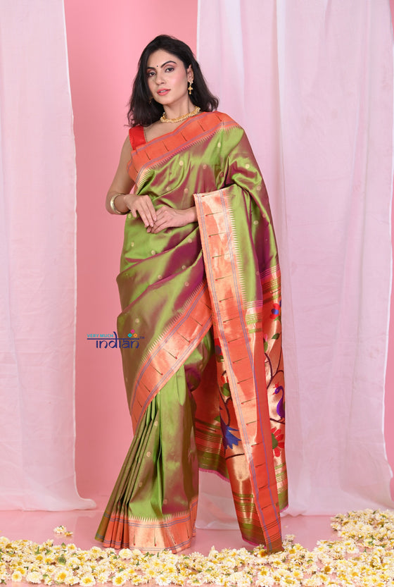 Pehal~EXCLUSIVE!Dual Tone Olive Green Pink Muniya Border Paithani Pure Silk with Peacocks Pallu