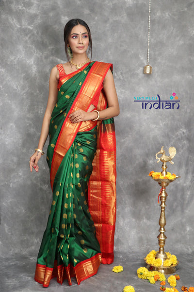 Royal Red Kanjeevaram Saree With Golden Green Pallu – Ishita Collection