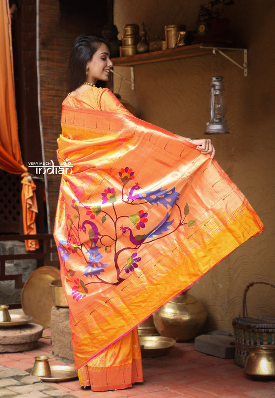 Exclusive Muniya Border - Authentic Handloom Pure Silk Muniya Border Paithani with Exclusive Pallu and Buttis - Dual Tone Beautiful Orange Pink